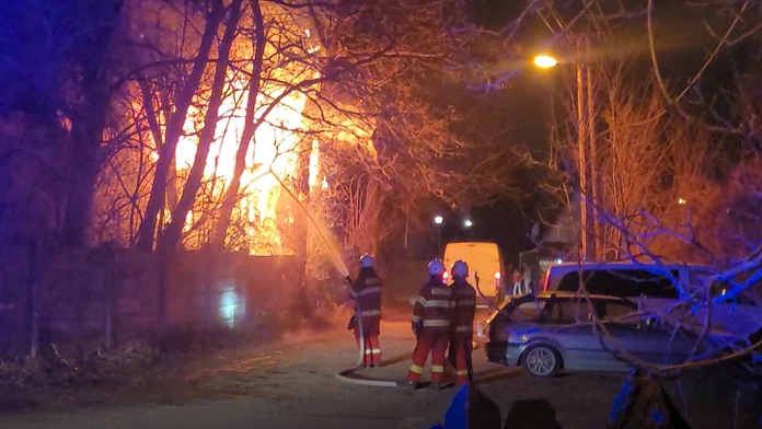 Ďalší večerný požiar v bratislavskom Ružinove