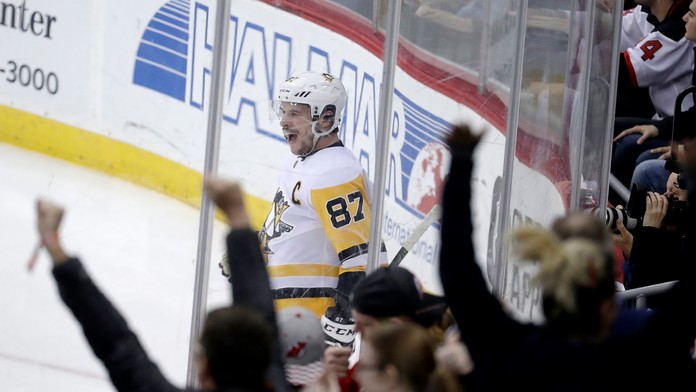 Kapitán Pittsburghu Sidney Crosby na archívnej snímke.