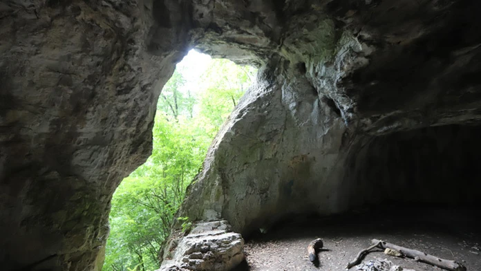 Netopieria jaskyňa nad Banskou Bystricou.