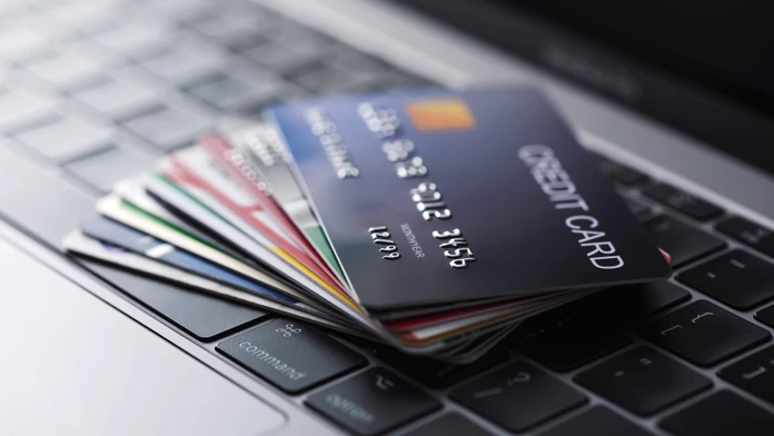Dve banky počas víkendu odstavia služby. Nepôjde mobilná aplikácia ani internetbanking
