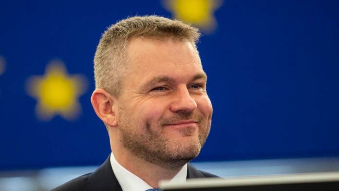 Radosť hráčov Barcelony po góle na pôde Alavésu.