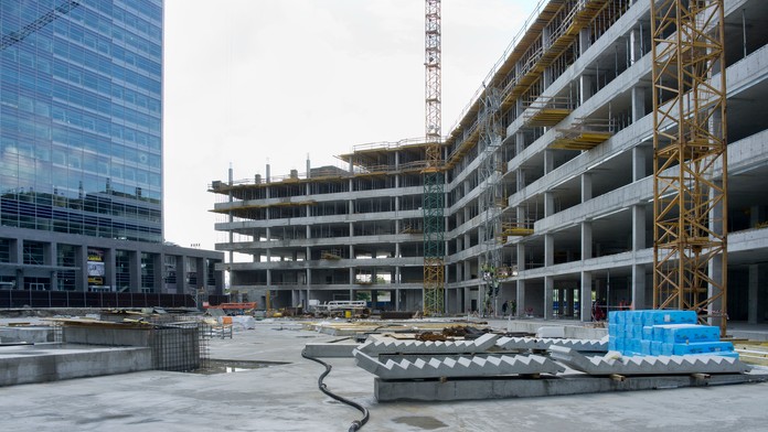 Výstavba pri nákupnom centre v Bratislave