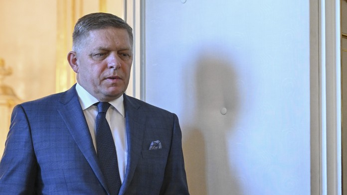 Rokovania v plnom prúde. Fico sa stretol s Pellegrinim aj Dankom