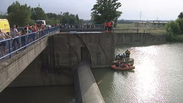 Pri rieke Laborec sa utopil 15-ročný tínedžer.