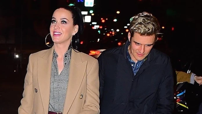 Zásnuby s Orlandom? Katy Perry s obrovským drahým kameňom na prstenníku