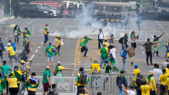 Protestujúci v Brazílii 