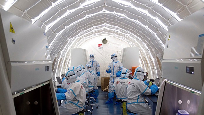 Francúzsko zaznamenalo najnižší počet obetí COVID-19 od začiatku epidémie.