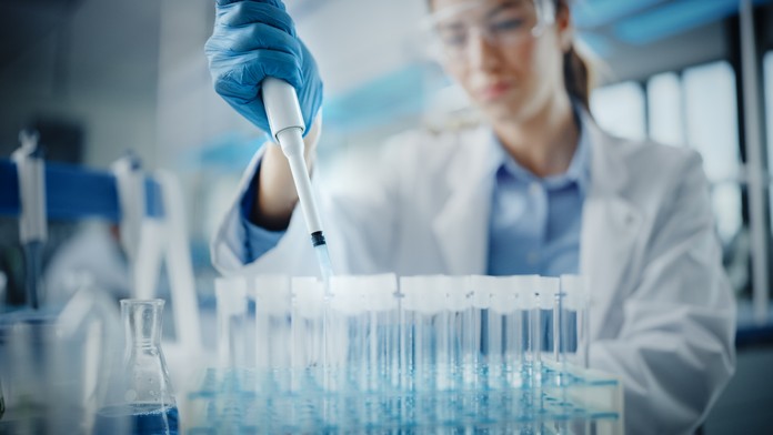 V Nemecku sa opäť šíri vzácna horúčka. Roky o nej hovoria ako o potenciálnej biologickej zbrani