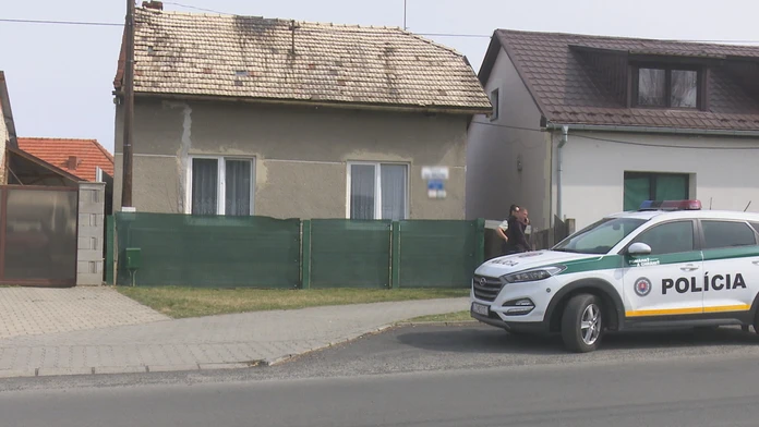 V rodinnom dome vo Fiľakove našli mŕtvu matku 12 detí. Polícia prípad vyšetruje ako zabitie