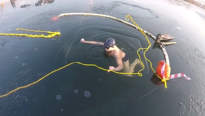 Petr Kapoun sa chystá na adrenalínový kúsok.