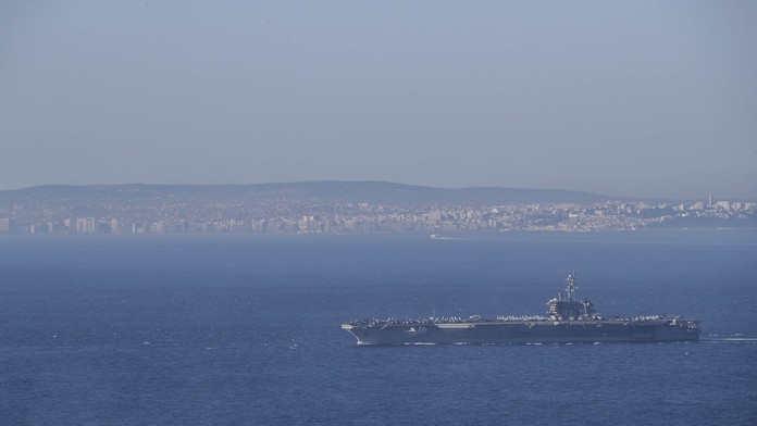 USS Abraham Lincoln. na mori.