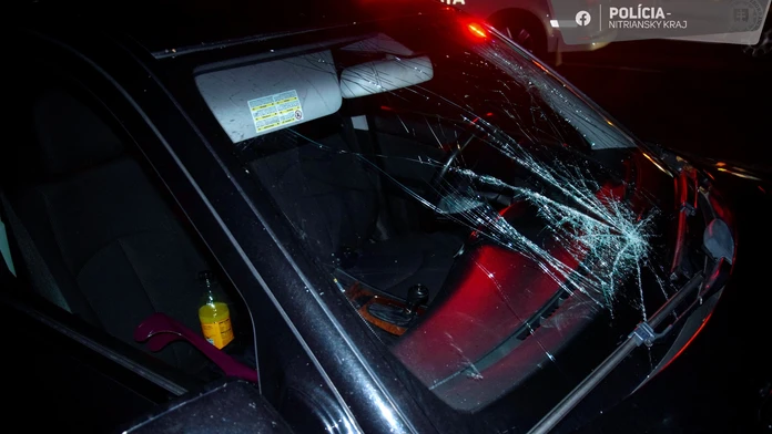 Žena zomrela cestou do nemocnice. V Ivanke pri Nitre ju zrazilo auto