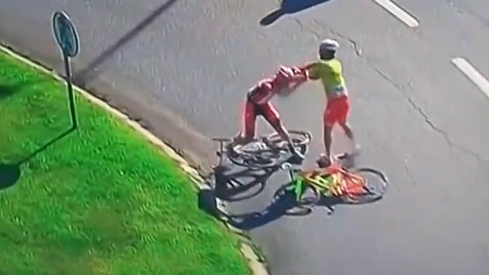cyklisti.jpg