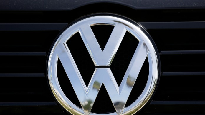 Na snímke logo nemeckej automobilky Volkswagen