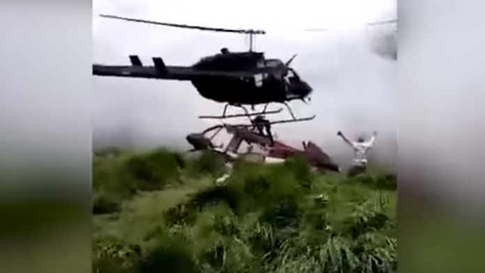 Helikoptéra prišla na záchranu, no spôsobila nešťastie. 
