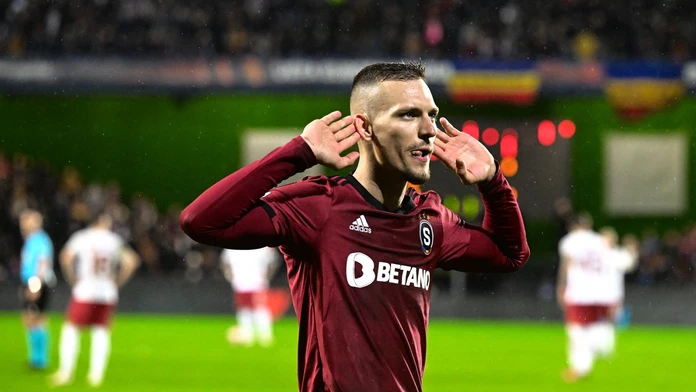 Sparta Praha postúpila do Ligy majstrov. Gólovú poistku jej vystrelil Lukáš Haraslín a pridal i asistenciu