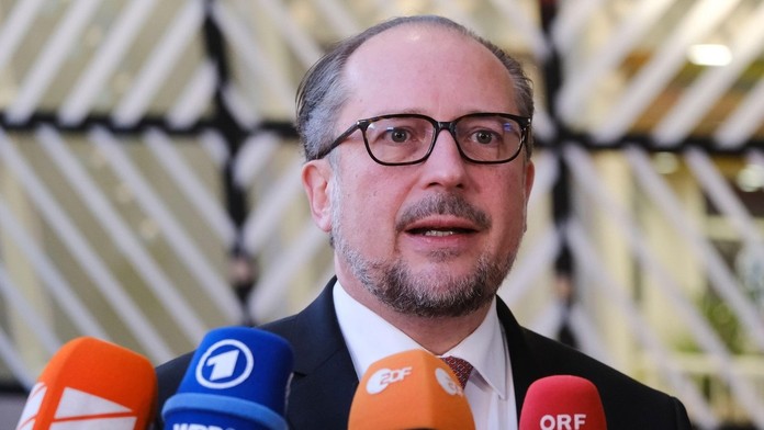 Rakúsko vyhostilo štyroch ruských diplomatov