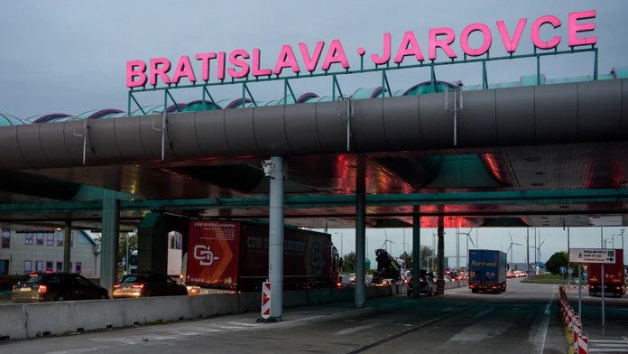 Na snímke je hraničný priechod medzi Slovenskom a Rakúskom. 