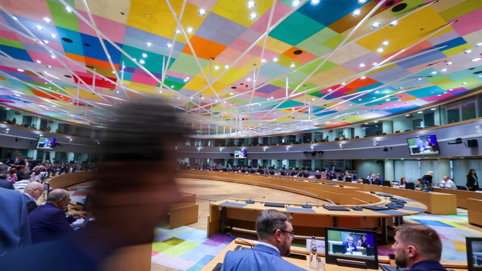 Rada EÚ schválila úplné pozastavenie vízovej dohody s Ruskom