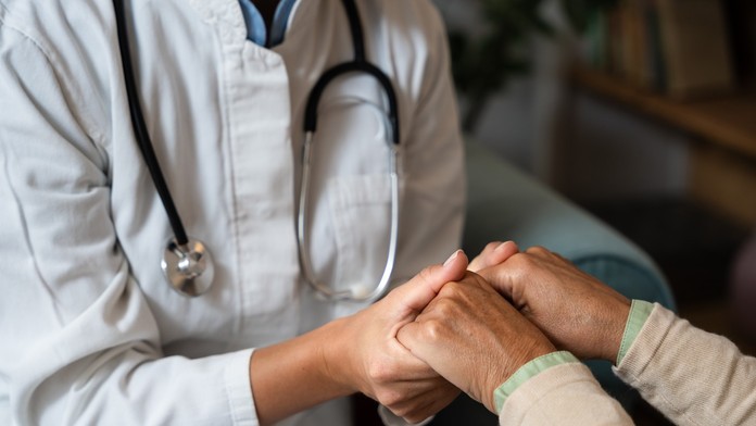 Muž prekonal príznaky Alzheimera neobvyklým spôsobom. Výsledky testov lekárov prekvapili
