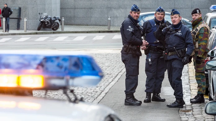 Belgickí policajti pred europarlamentom.