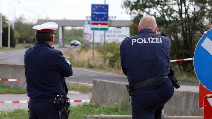 Rakúski policajti.