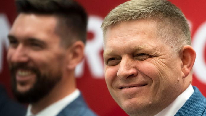 Ficov list Stoltenbergovi zabral. Komunikačná kampaň NATO sa uskutoční až po voľbách