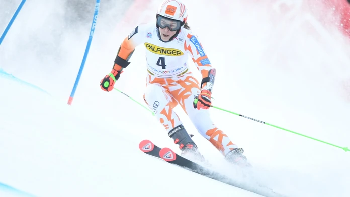 Obrovský slalom: Shiffrinová vyrovnala rekord Vonnovej, Vlhovej len tesne ušlo pódium