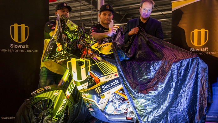 Štefan Svitko ukázal novú motorku.