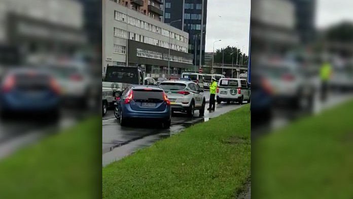 Protestujúci zablokovali Panónsku cestu.