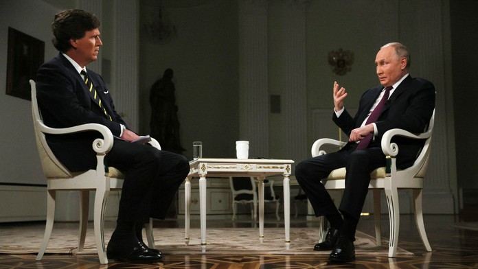 Rozhovor Tuckera Carlsona s Vladimirom Putinom
