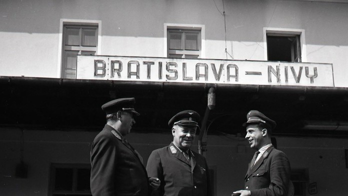 Od konskej železnice až po multifunkčnú stanicu. 