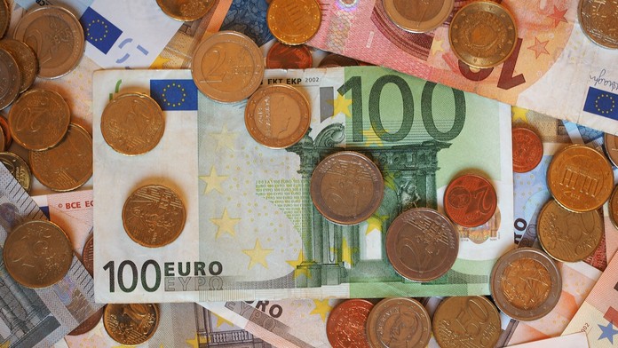 Nemci dostanú jednorazový protiinflačný príspevok až do 3000 eur. A to majú vyššie platy a nižšiu infláciu ako my