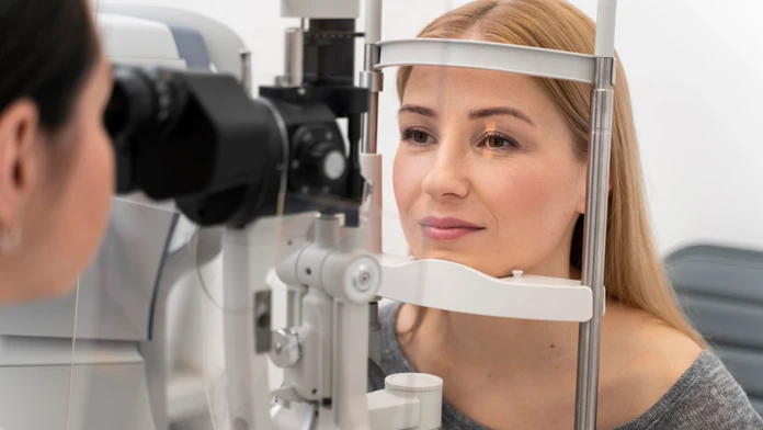 Zvažujete vyšetrenie v optike? Hrozí vám poškodenie zraku, varuje optometrista