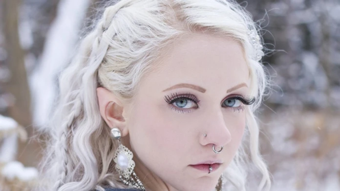 Melynda Moon.jpg