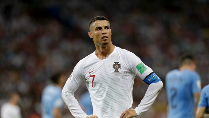 Portugalský kapitán Cristiano Ronaldo v zápase MS 2018 proti Uruguaju.