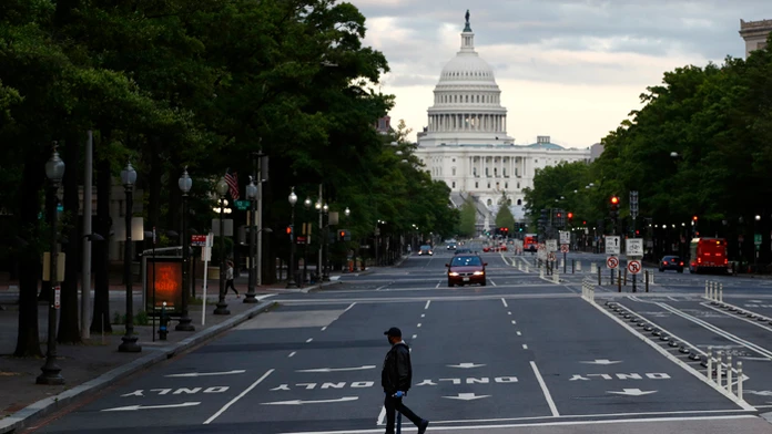 Pennsylvania Avenue Northwest vo Washingtone.