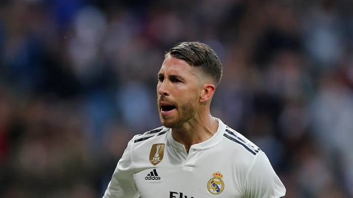 Sergio Ramos z Realu oslavuje gól proti Valladolidu.