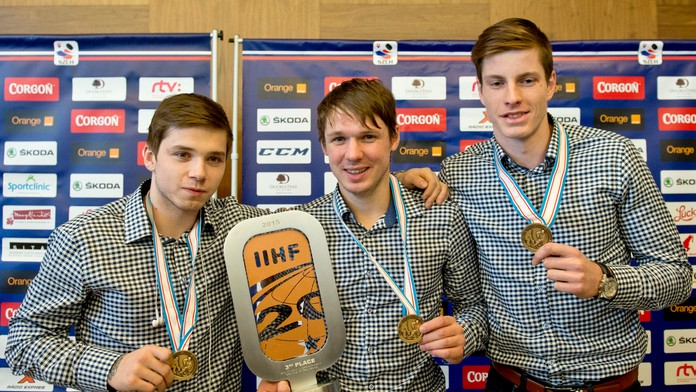 Na snímke Martin Réway, Denis Godla a Peter Cehlárik