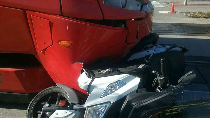 Nehoda motocykla.