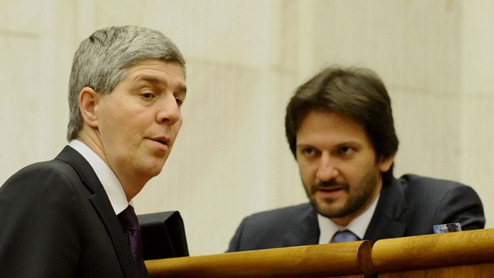 Predseda Most-Híd Béla Bugár a Robert Kaliňák (Smer-SD) na archívnej snímke.