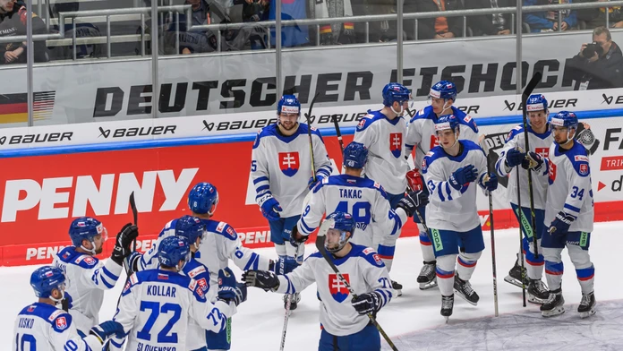 Slovenskí hokejisti po víťazstve nad Nemeckom v prípravnom zápase