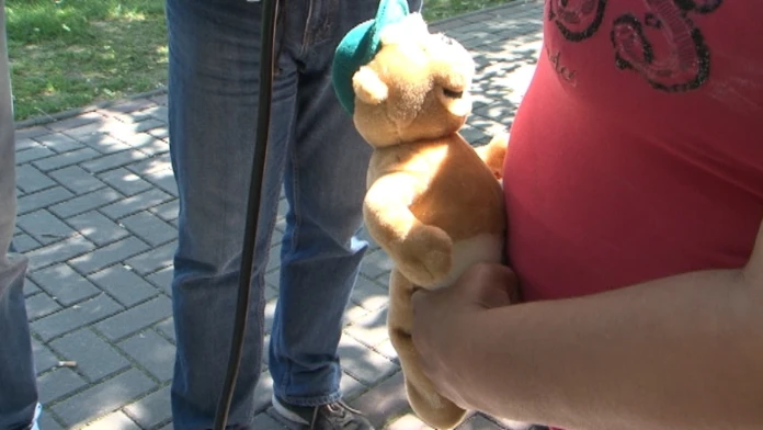 Stará mama nechce o vnučku prísť