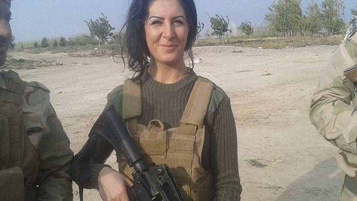 Joana Palani bojuje v Sýrií proti islamistom