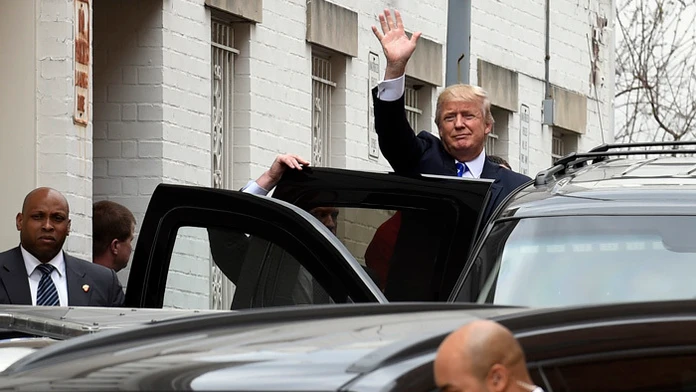 Donald Trump vyhlásil, že Japonsko a Južná Kórea by sa mali vyzbrojiť jadrovým arzenálom, aby mohli čeliť hrozbám zo strany Seve