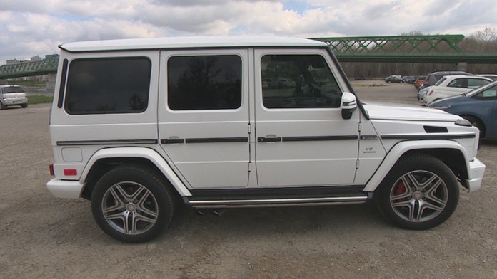 Jordan Henderson z Liverpoolu oslavuje gól v dueli na pôde Southamptnou.