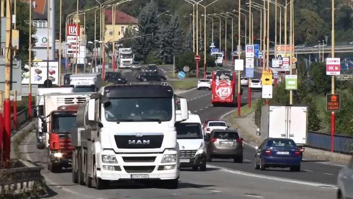 Dobrá správa pre vodičov. Pri cestovaní cez Ružomberok už prejdete rýchlejšie