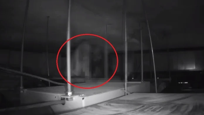Zdrogovaný muž vo ventilačnej šachte.