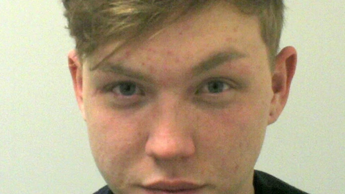 Pohľad beštiálneho otca Kana Kennedyho (20).