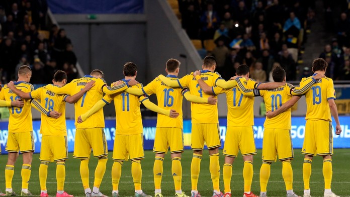 Na archívnej snímke ukrajinskí futbalisti